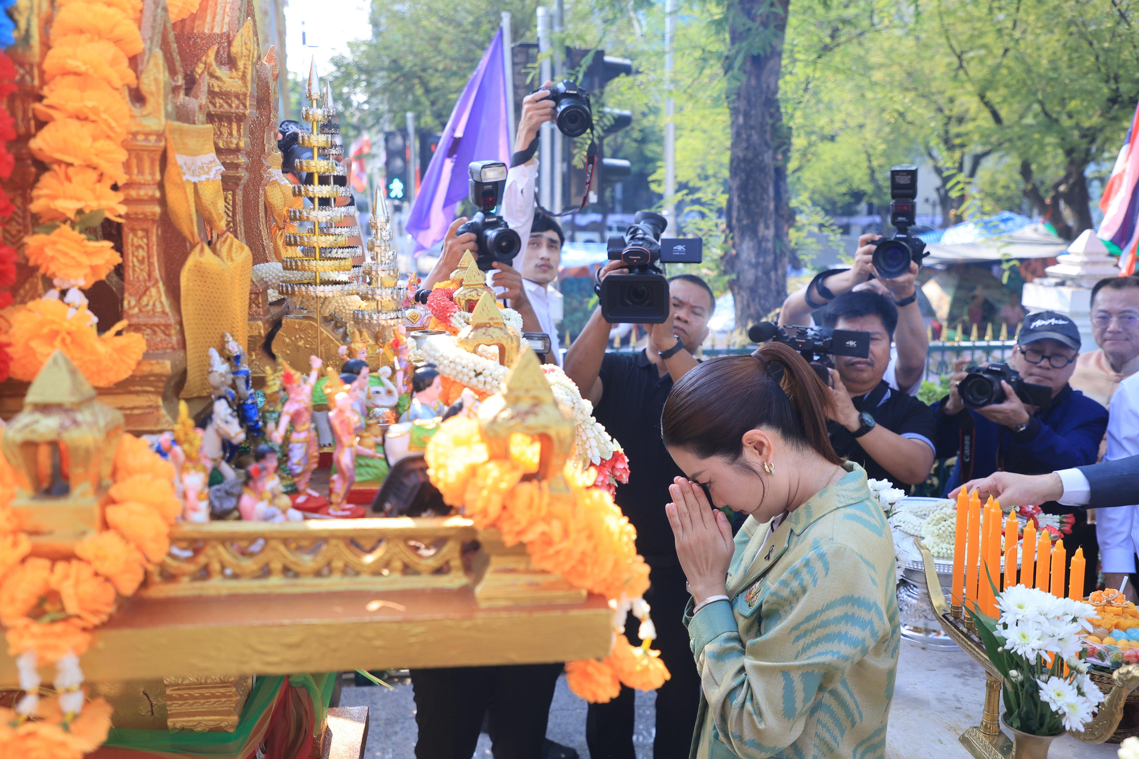 title - คณะผู้บริหาร ส.ป.ก. ร่วมพิธีสักการะสิ่งศักดิ์สิทธิ์ประจำกระทรวงเกษตรและสหกรณ์ ในโอกาสเข้ารับตำแหน่งของรัฐมนตรีว่าการกระทรวงเกษตรและสหกรณ์ และรัฐมนตรีช่วยว่าการกระทรวงเกษตรและสหกรณ์ 